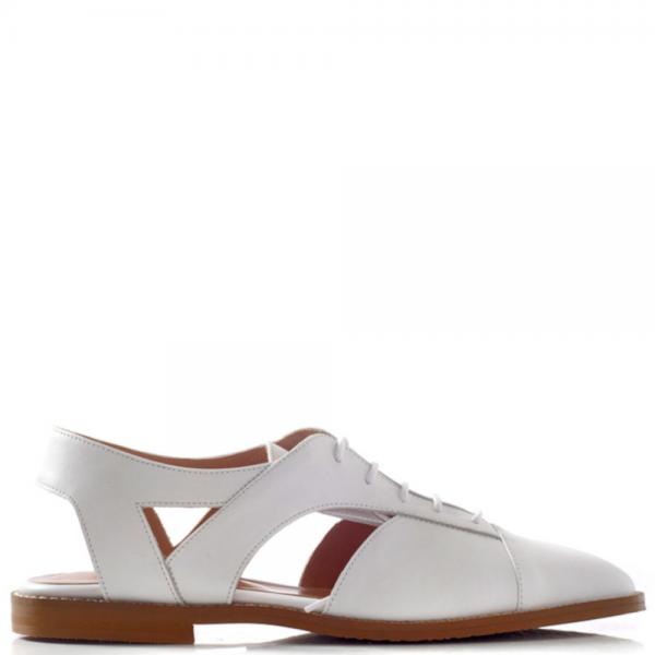 Oxfords open heel white
