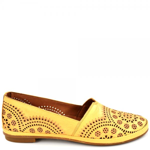 Ballerinas Women with perforated designs