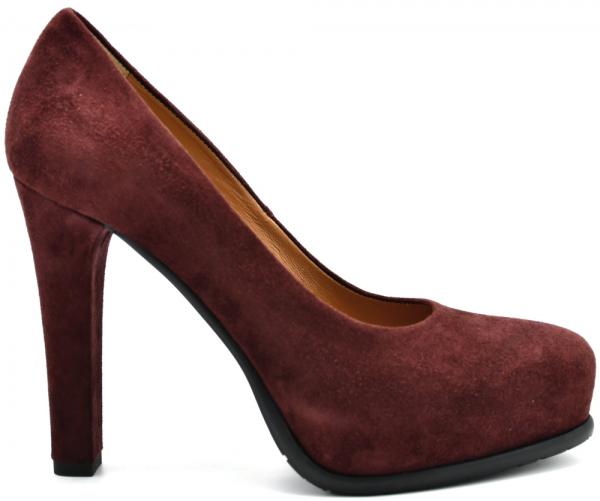 Women's heels in suede leather with fiapa