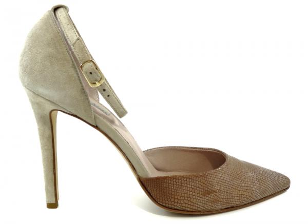 Women's heels in leather